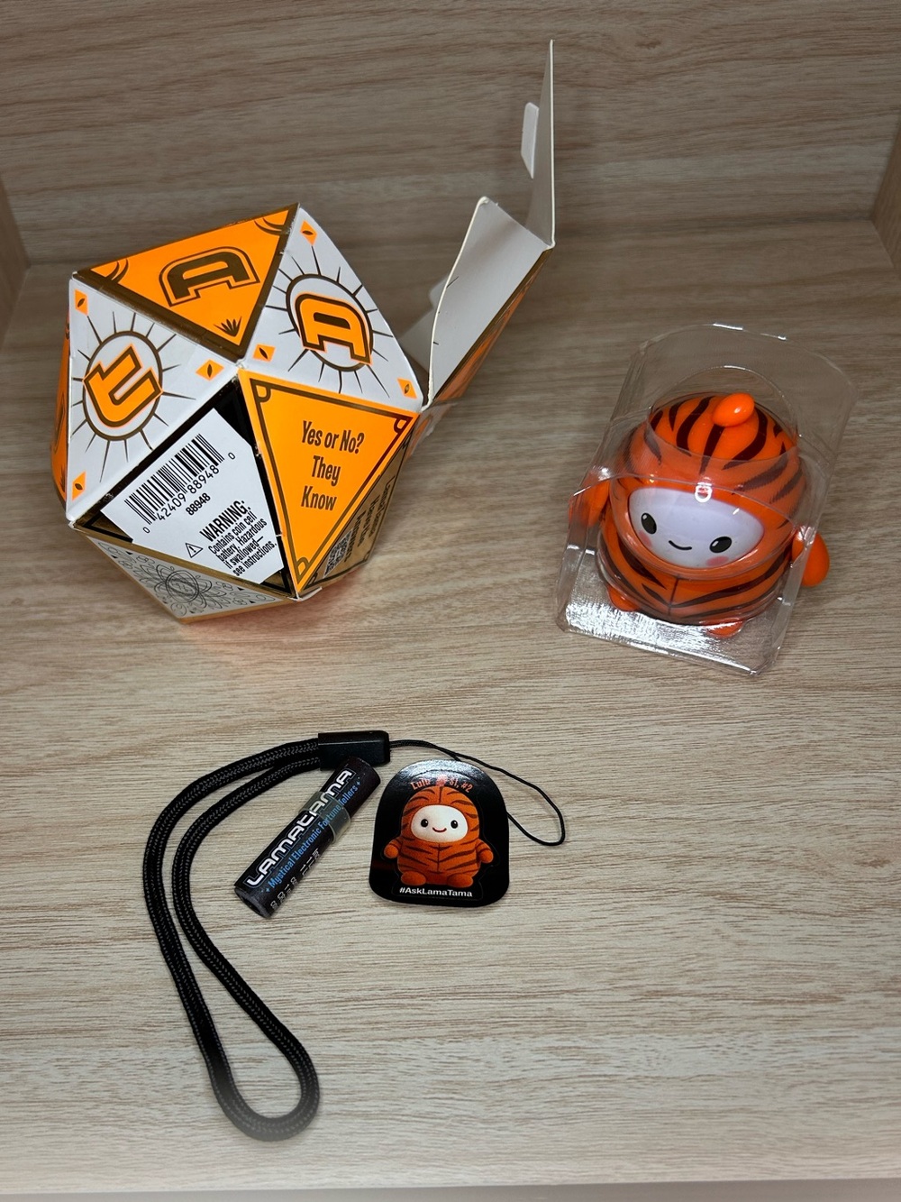 Lama Tama Mystical Electronic Fortune Teller - Lulu S1 #2 - Picture 3 of 3